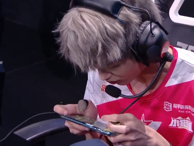 一加科技|电竞手机玩游戏更强？看了这些传统旗舰的表现，玩家不淡定了