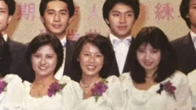 周星驰|周星驰梁朝伟学生时代照片曝光，周星驰喜欢开玩笑，伟仔成绩很好