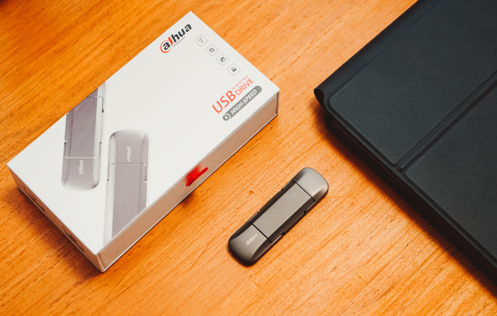 USB|大华S809固态U盘上手体验：传统U盘、移动硬盘都可以扔一边了