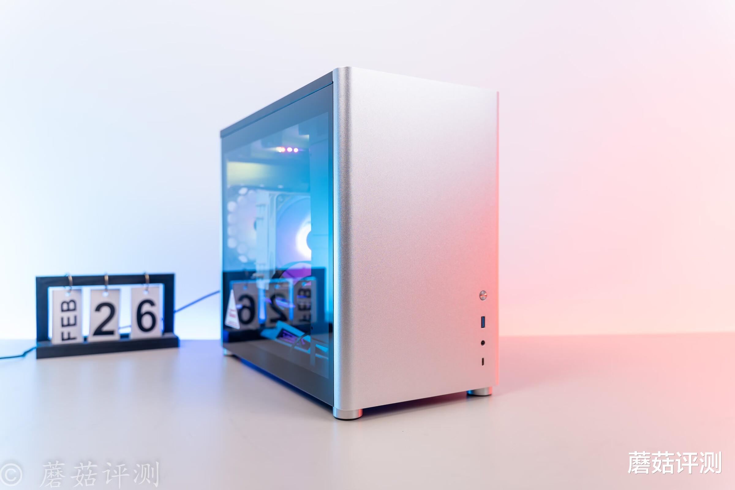 机箱|小巧精致，性价比高、5600X搭配RX6750XT的装机之旅