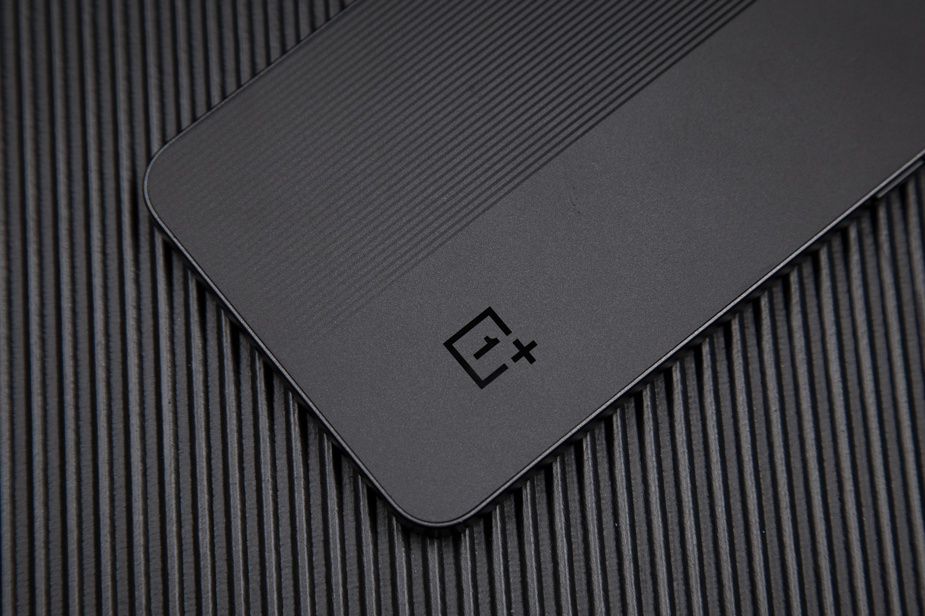 一加科技|一加Ace深度评测:有颜有料又能打 提前锁定年度水桶机