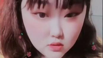 蛋白质 大衣哥女儿瘦身成功？尖下巴大眼睛，网友：美颜一关原形毕露