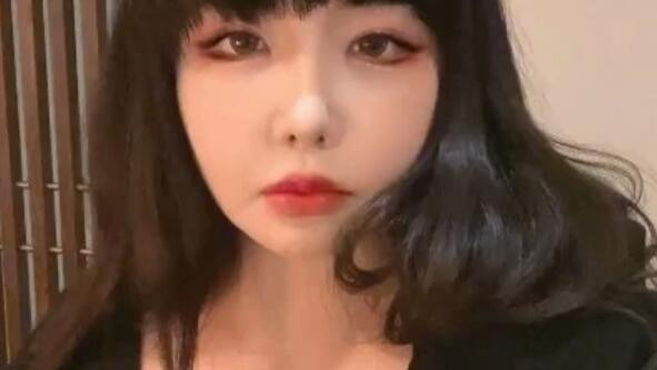 朴春|打破“不和说”！朴春公开近况，与2NE1成员合体