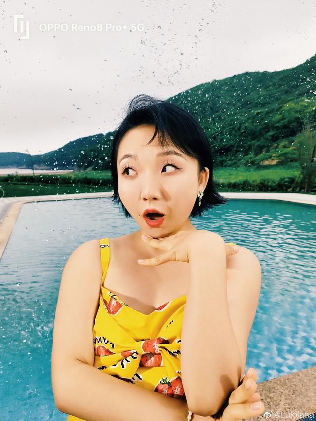 辣目洋子|辣目洋子亲身示范！Reno8超大杯的水花人像效果，你打几分？