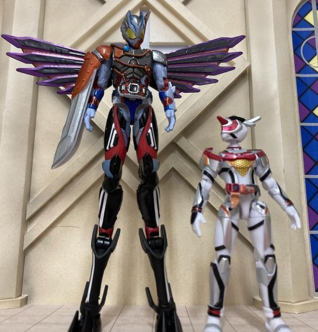 手办|假面骑士overdemons食玩装动周边谁用谁倒霉的拼装缝合骑士