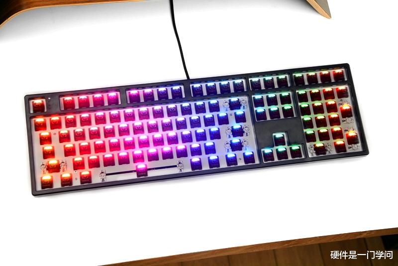 微信|大厂出品、PBT双色、99元，HELLO GANSS京元杏、十样锦键帽图赏