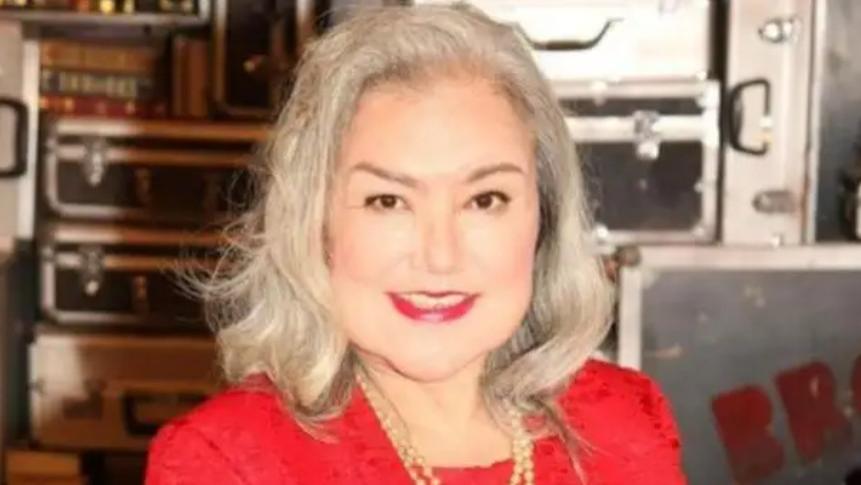 整容|脸僵塌方、硅胶填充、动脸成瘾，细数8位女神的颜值暴跌之路