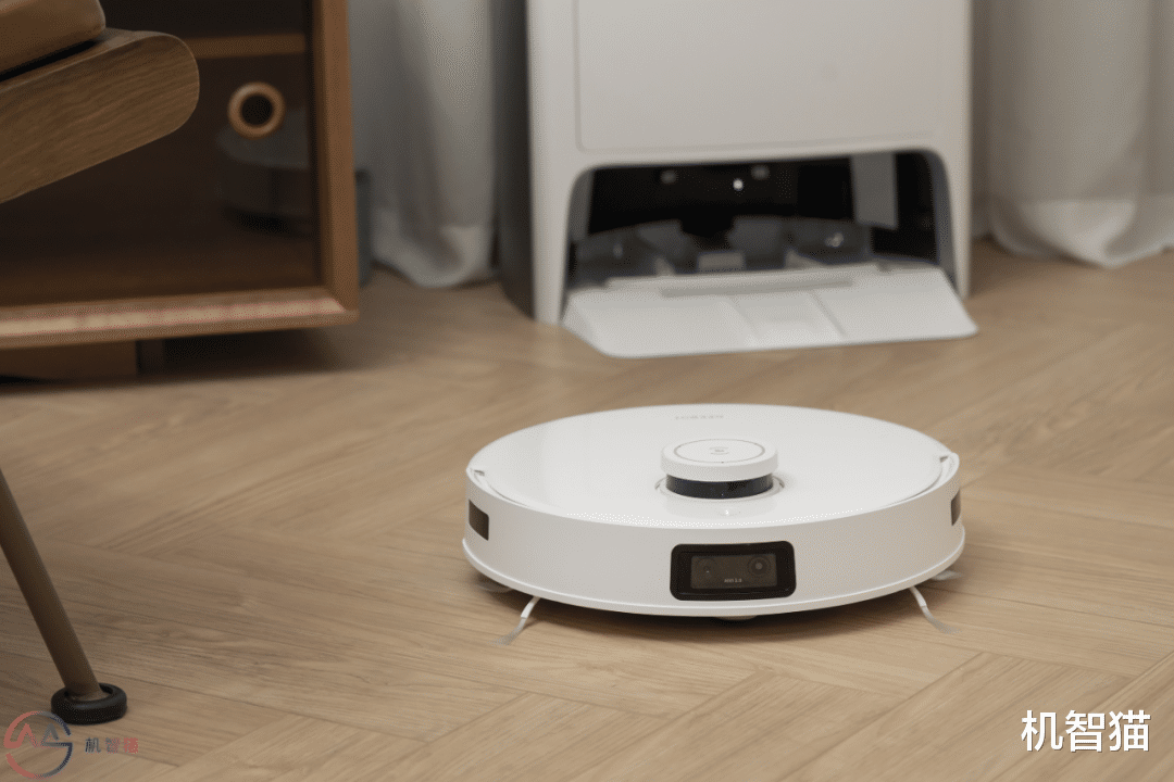 蓝牙耳机|科沃斯地宝T10 OMNI测评：一款称得上“全能”的扫地机器人