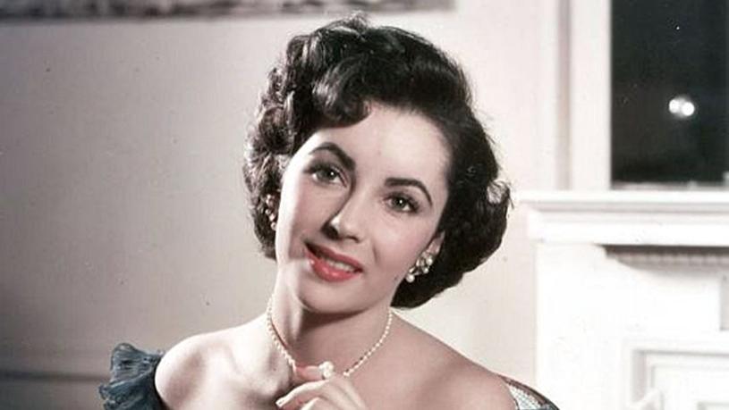 伊丽莎白·泰勒|惊艳岁月的伊丽莎白·泰勒，8段婚姻6亿遗产，晚年却说自己不幸福