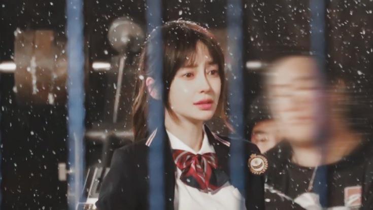 Angelababy|33岁杨颖演“高中生”，就算颜值再美，也藏不住当妈人的状态