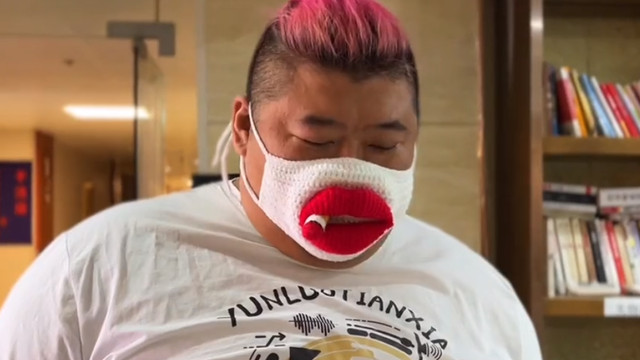 芭比Q了！胖猴子减肥一周胖4斤，网友：训练营的饭太香了