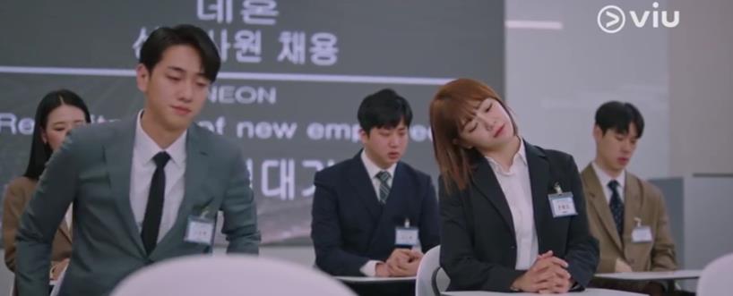 漫画家|金世正新剧上线,运动员转漫画编辑,真的太好看了