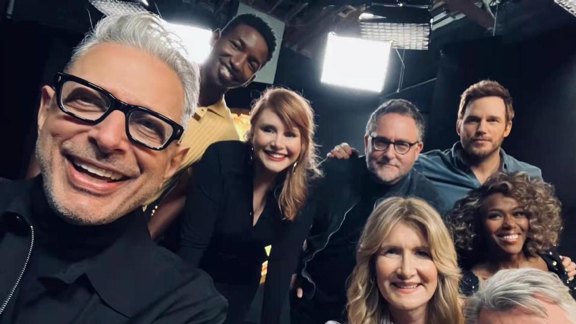 玛丽苏|侏罗纪公园女主变化大，29年后脸像充了气一样，助阵侏罗纪世界3