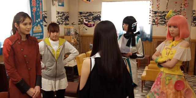 acgn漫评|假面骑士:同人画师调侃女骑士战力过剩 这阵容足够毁灭世界了