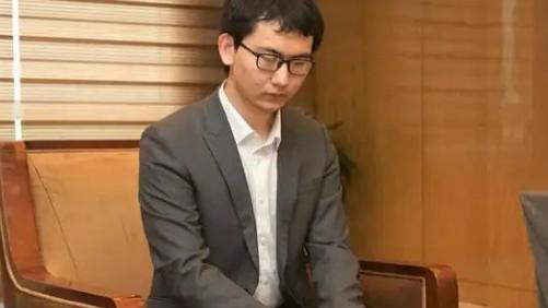 连笑|刘宇航击败申旻埈达8连胜，丁浩胜谢科，辜梓豪屠龙连笑！