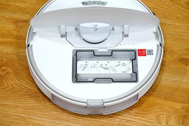 评测|石头扫拖机器人T8 Plus开箱图赏:吸力暴增 一年只倒6次垃圾