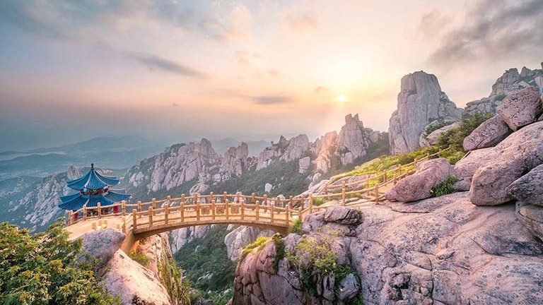 高峰|中国海岸线第一高峰，海上“第一名山”——崂山