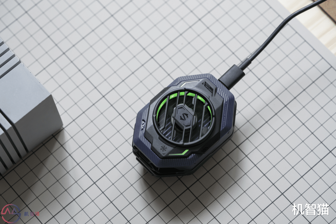 一加科技|从13.9到299元有什么区别?主流手机散热背夹