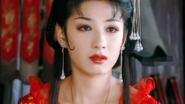 李玉湖|2022版“上错花轿”剧照来了！内娱第一甜妹演“李玉湖”，比黄奕差远了