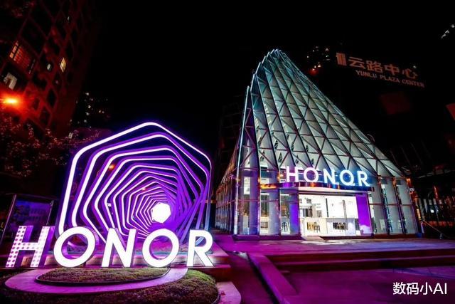 华为荣耀|独立不到2年，市场份额18。25%，力压小米升到中国第2