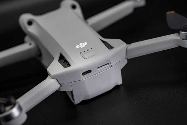 小米科技|DJI Mini 3 Pro无人机评测:无损竖拍+三向避障+47分钟续航