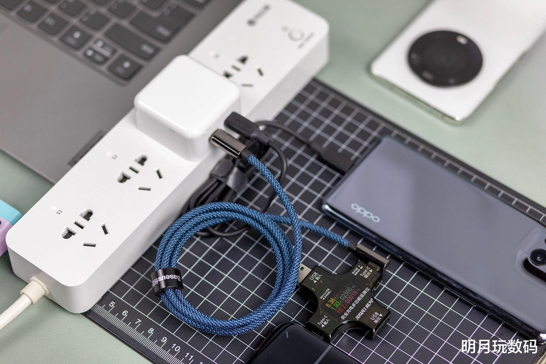 无线耳机|素乐35W氮化镓双C充电器，轻量化设计，又一款苹果平替好产品