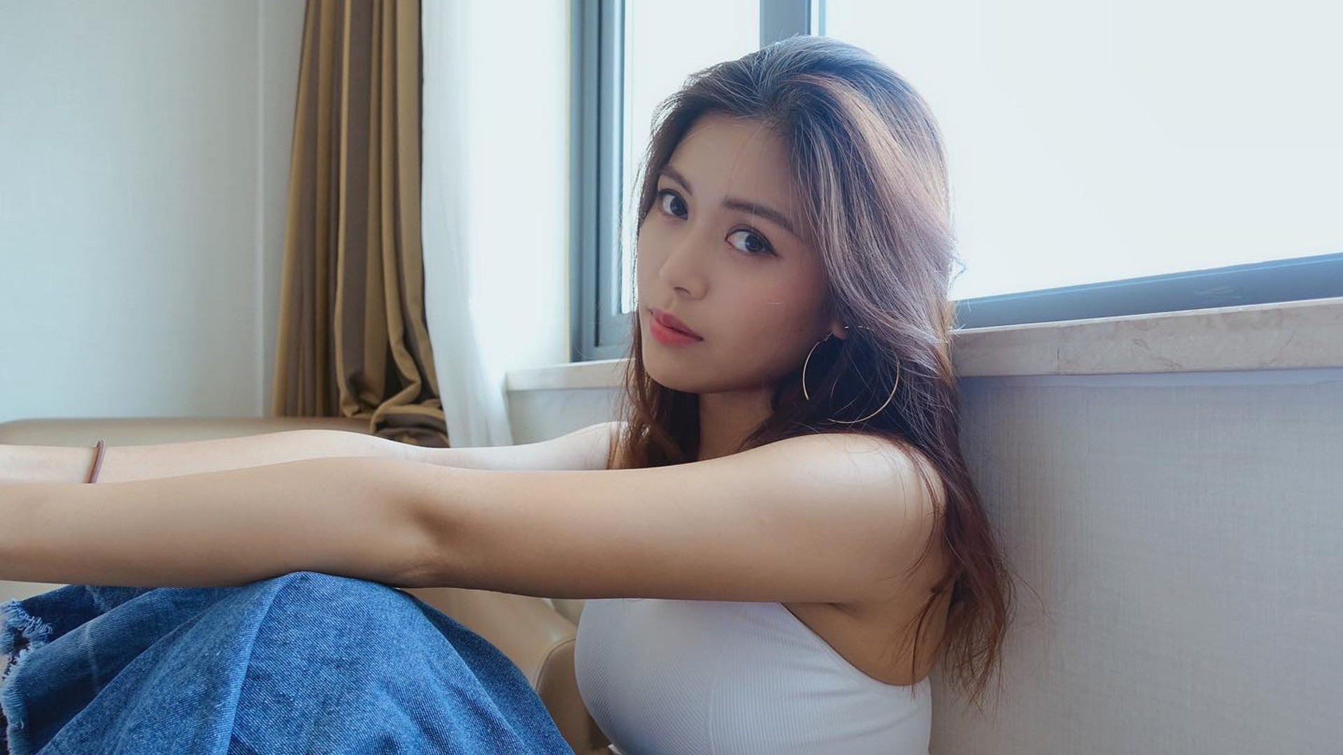 TVB|吕良伟29岁侄女离巢TVB，入职两年不被重用，赴内地发展做女一号