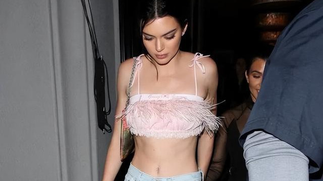 肯达尔·詹娜|布克征服詹娜计划结婚！科勒逆袭成卡戴珊家族颜值担当，又美又帅