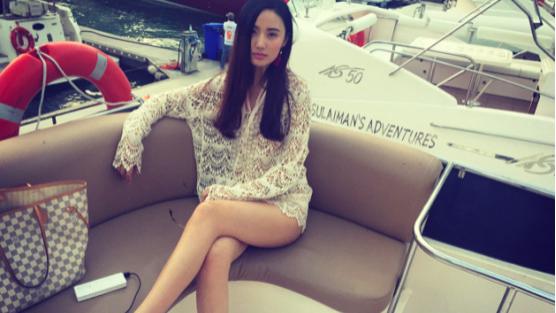 李亚鹏|年过半百的李亚鹏看着比老丈人还老，姑娘你看上他啥了？