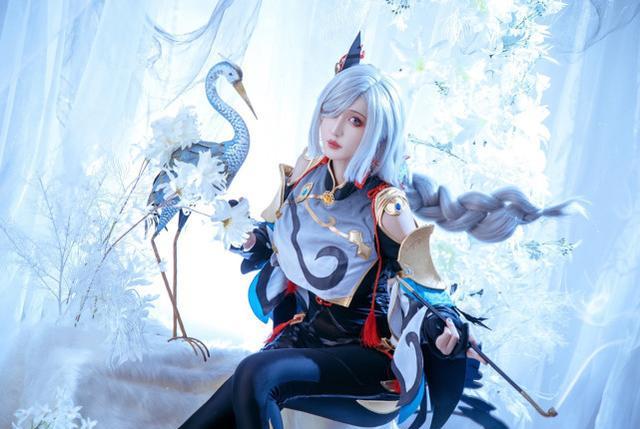 沙雕|正经cos也能很“沙雕”，双人组阿尔宙斯忍了，弗利沙忍不住了