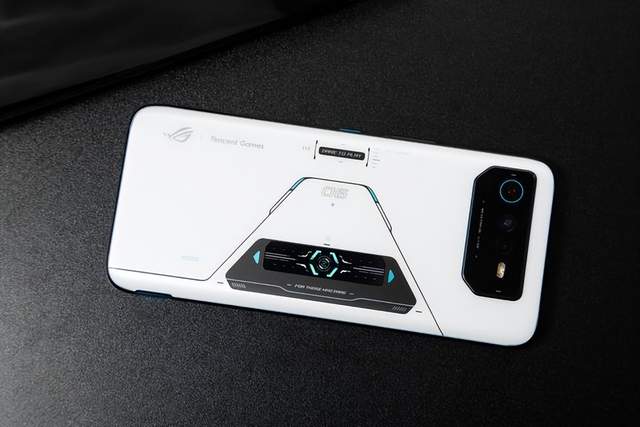 iPhone|谁才是游戏之王？ROG游戏手机6对比红魔7S，一文看懂其中区别