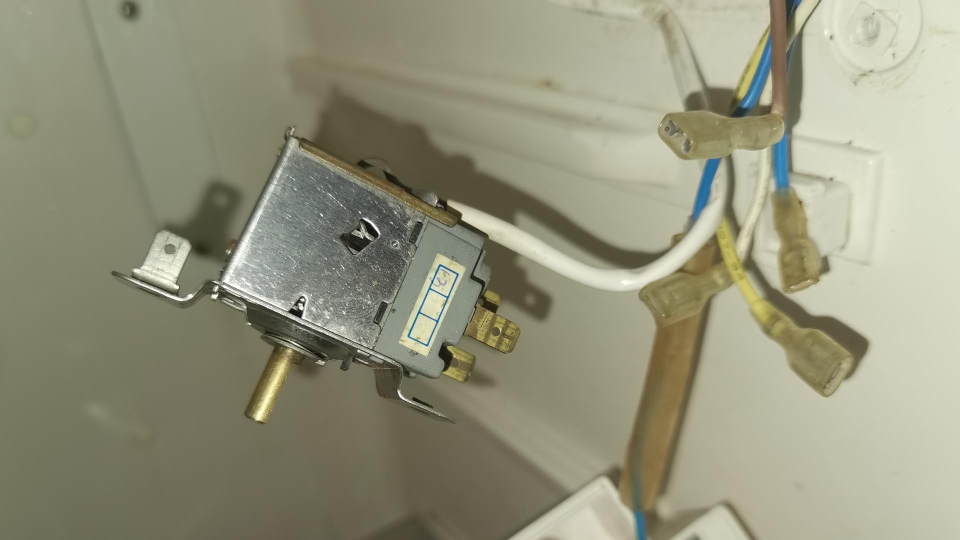 iPhone|冰箱冷藏室总是结冰，很可能是这个原因，零件才十元轻松解决