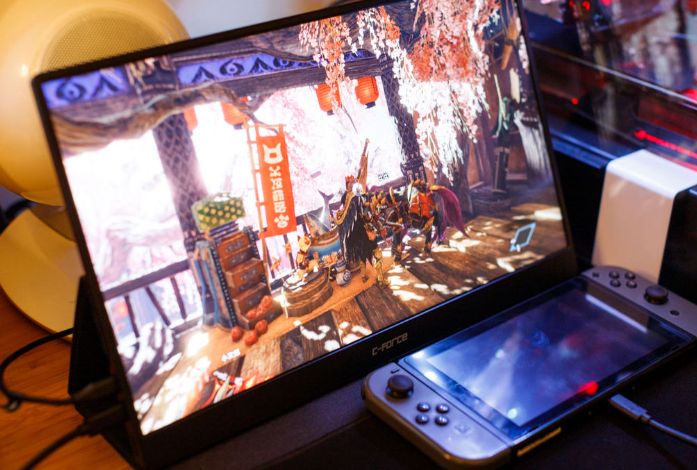 雷军|便携屏不单只能用来玩游戏，可以看看CFORCE的这款显示器。