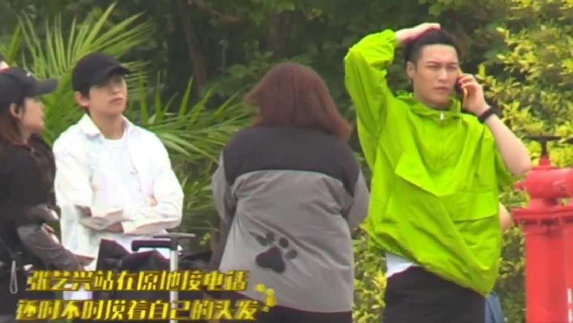 张子枫|向往的生活录制！张子枫留成熟泡面头，不受恋爱影响和彭昱畅热聊