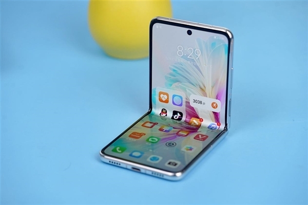 华为p50|新版华为P50折叠屏来了:没5G咋玩?
