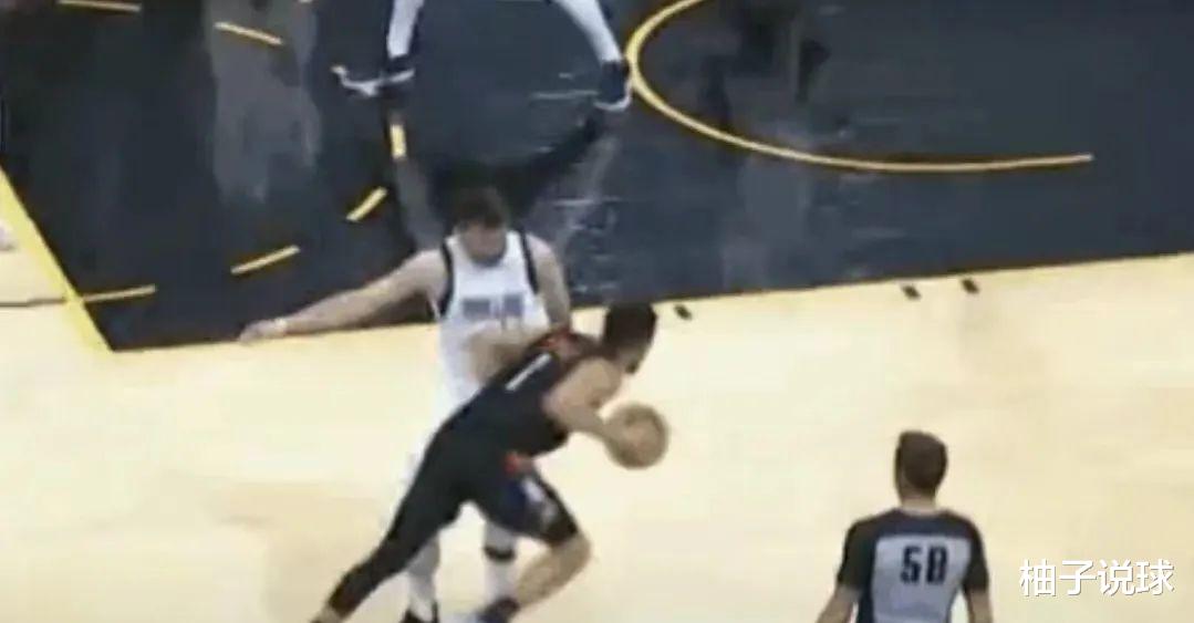 踢裆+重摔! 他独揽45分! 但100%命中率怎么玩?