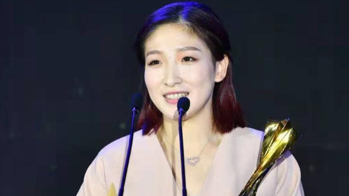 孙颖莎|体坛人气王评选，陈梦小枣遗憾，曼昱第5，小胖第3，第一没悬念