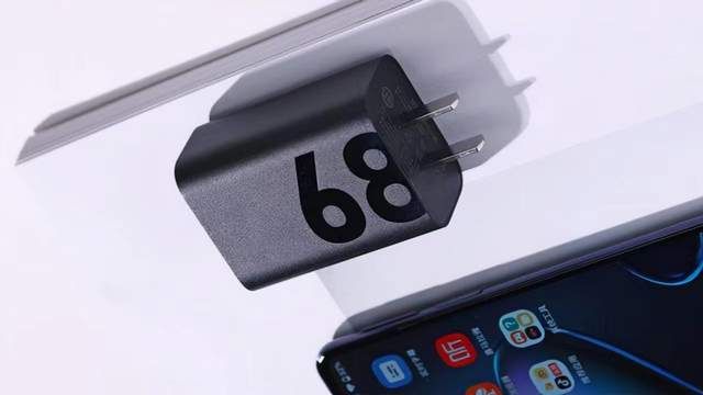 摩托罗拉|618换机首选这三款!性能强悍,价格还很良心,闭眼买就对了