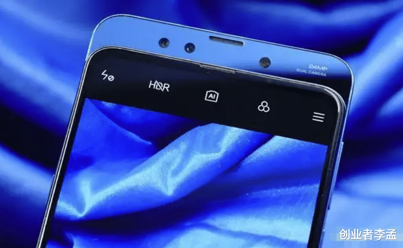 折叠屏|折叠屏时代的翻盖设计,能否替代昙花一现的滑盖手机,成主流?