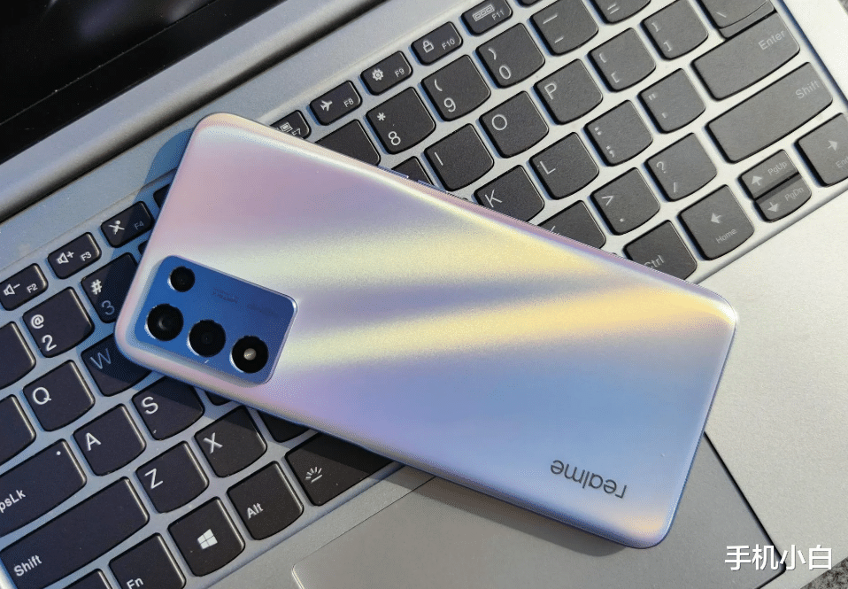 电池|618适合送爸妈的4款手机,电池大、性能强,关键能“再战三五年”