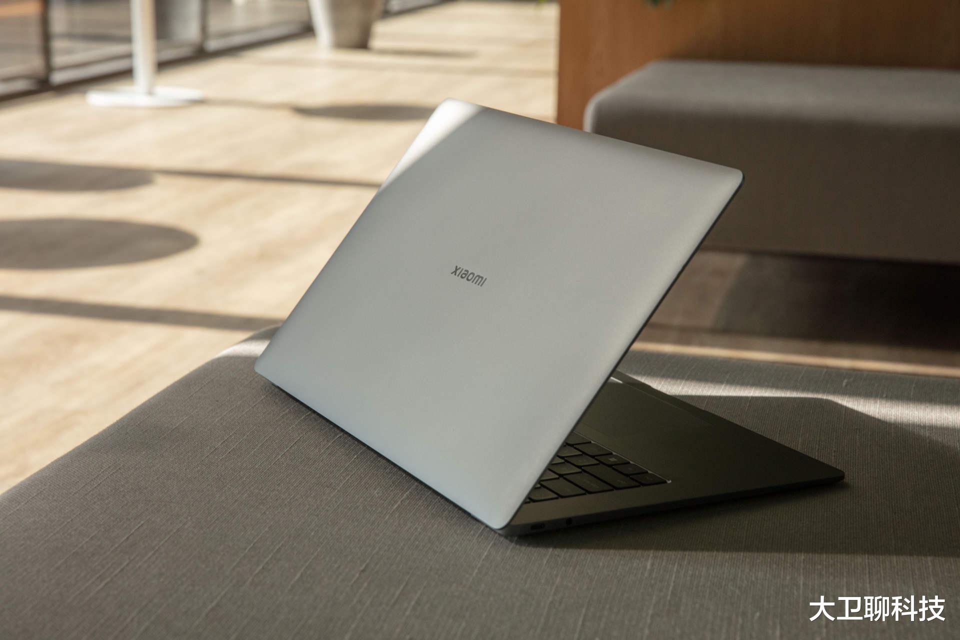 沃尔玛|余承东发表两个观点,涉及燃油车和手机,三星被称“韩国小厂家”