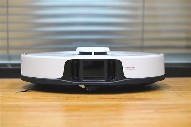 评测|石头扫拖机器人T8 Plus开箱图赏:吸力暴增 一年只倒6次垃圾