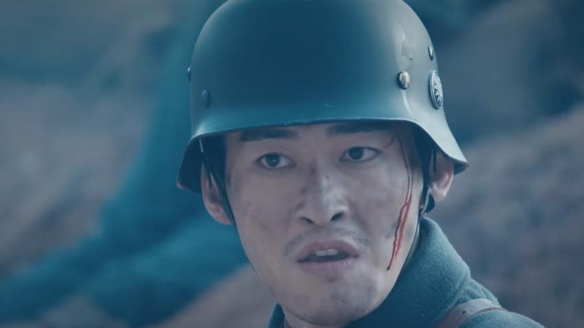 张翰|烽烟尽处：37岁张翰给42岁女明星演儿子，母子同框画面尴尬了