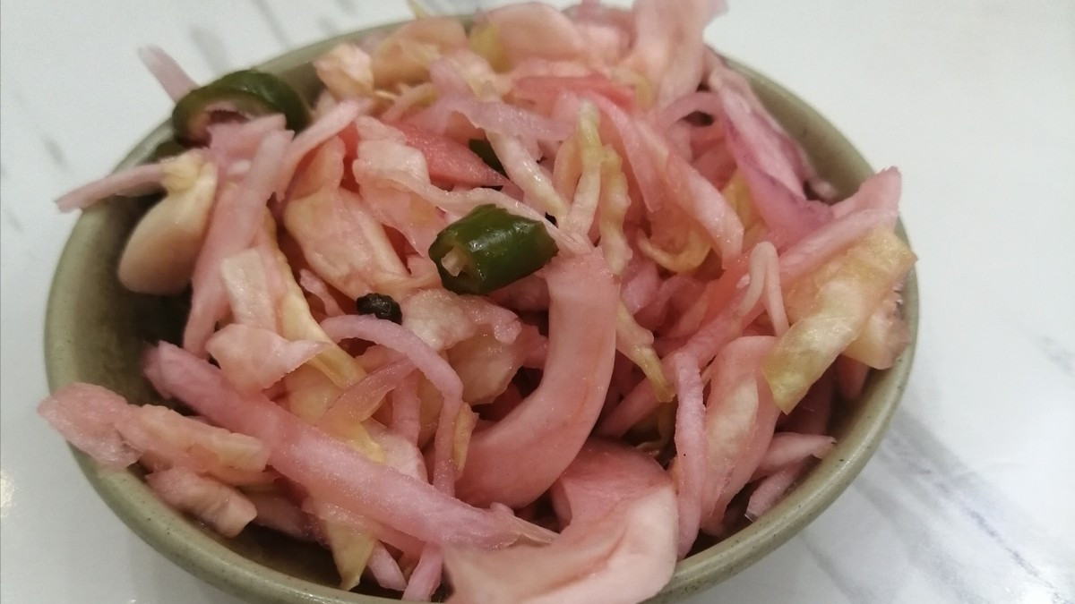 重庆|重庆小伙请客吃苍蝇小馆，花96元点3个菜，上菜后：小伙不好意思