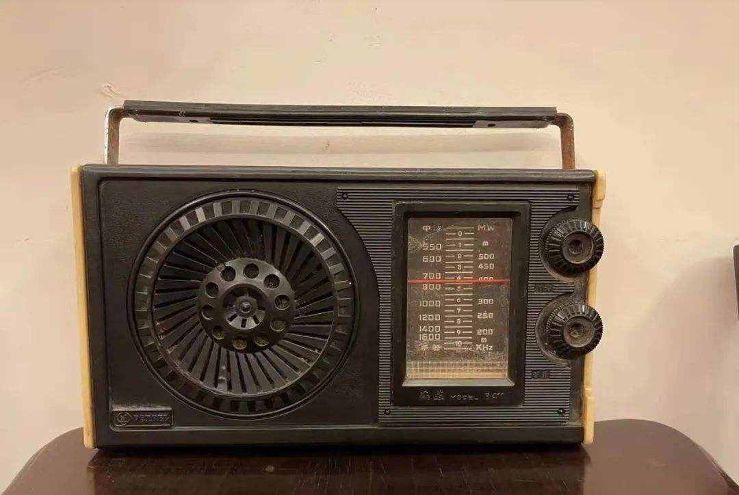 电视机|用过这16种电器的人,暴露年龄了,你用过几种,满满的回忆