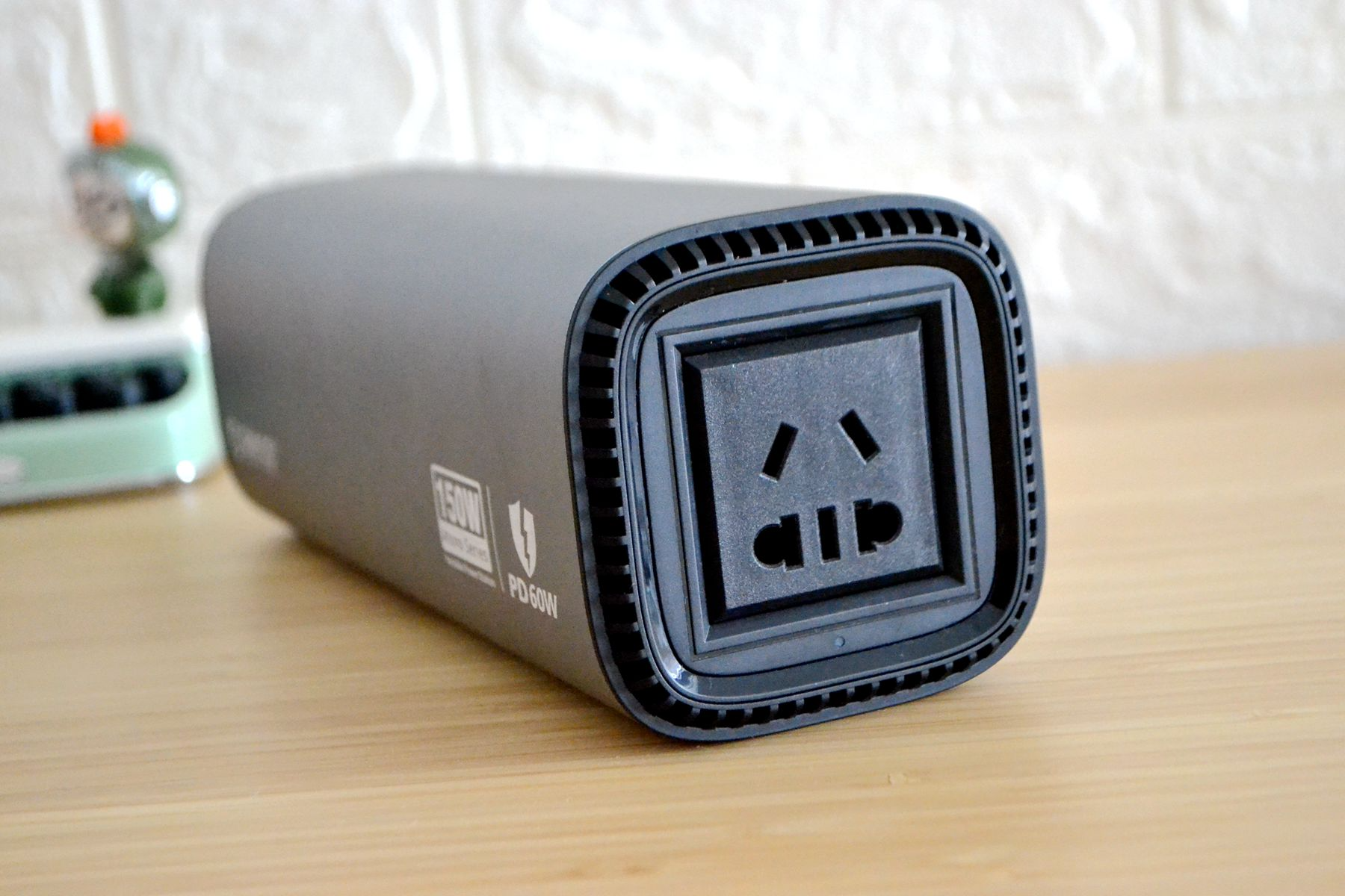 高通骁龙|像个小型发电机，轻便便携，户外用电堪比市电！奥睿科AT150测评