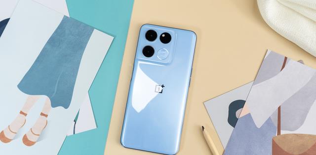 一加科技|一加真香千元机，天玑8100+LCD屏+67W快充，还有64MP三摄