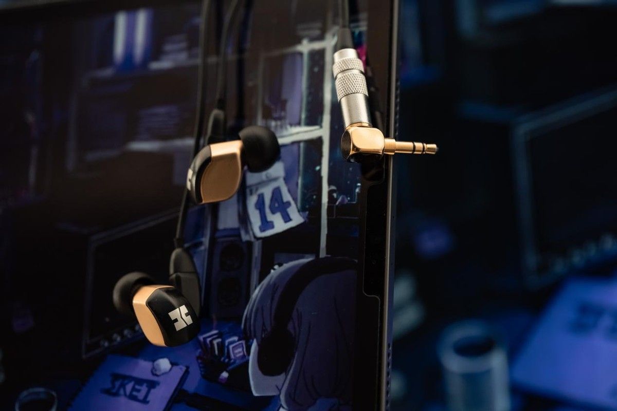 hifiman|延续顶流旗舰,动圈耳塞的音质天花板,HIFIMAN RE2000pro初体验