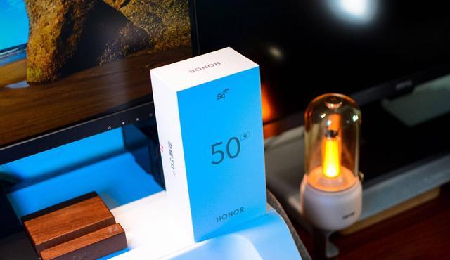 华为荣耀|荣耀高颜值千元机，天玑芯片+LCD屏+66W快充，还有一亿像素三摄