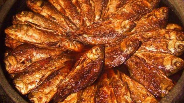酥鱼|酥鱼怎么做才能不碎不散？